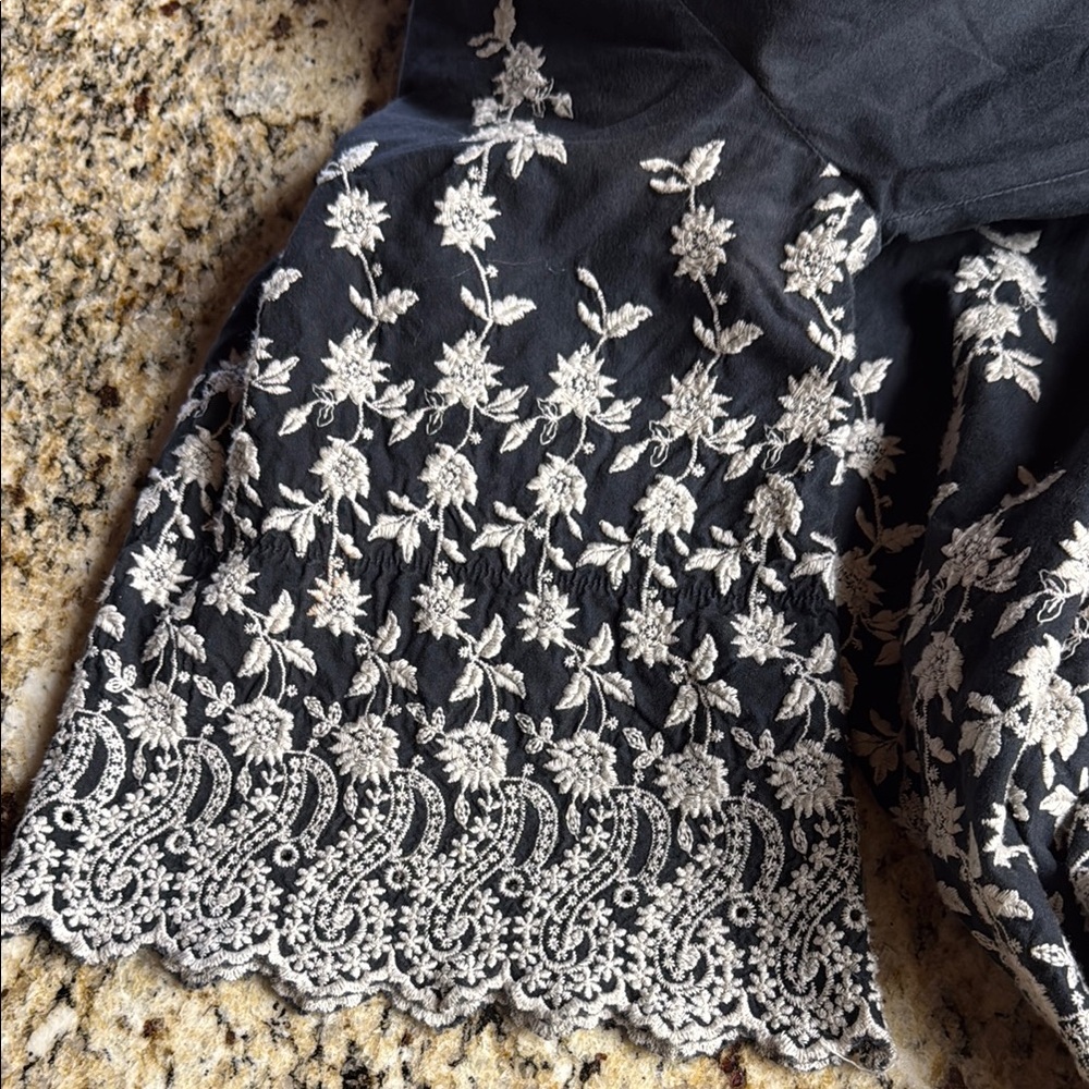 Black Dress with White Floral Embroidery by Ulla Johnson - Picture 5 of 6